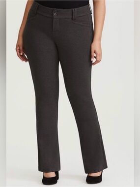 Torrid Studio Signature Stretch Grey Trouser Pants Size 24 NWT